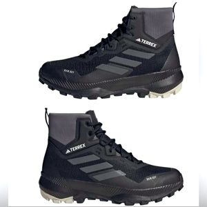 ⭐️New In Box⭐️Adidas x Terrex Women’s Mid Rain Ready Hiking Boots